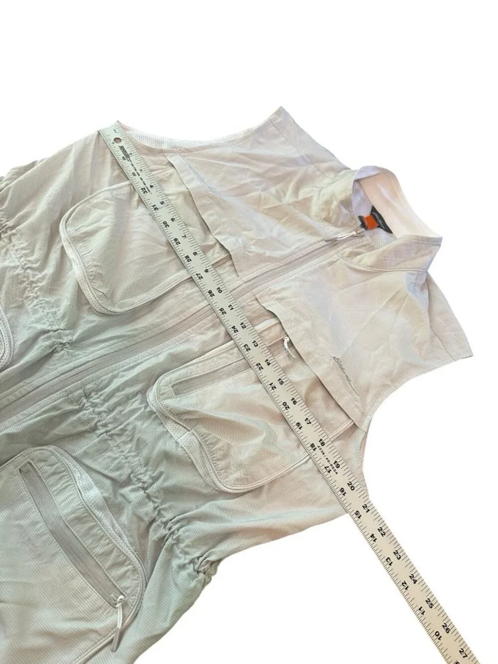 Eddie Bauer Vest Womens XL Cream Travel Safari Utility Fishing Pockets Logo Fish - Picture 3 of 6